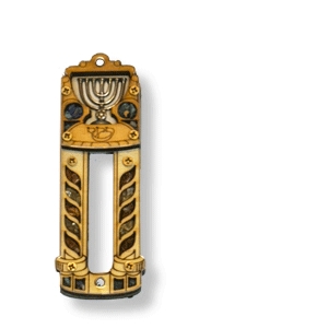 Traditionell geformte Holz-Mesusa mit Menora-Motiv