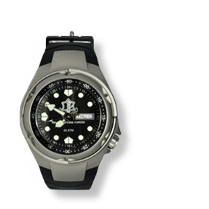 Militär-Taucheruhr mit Zahal-Emblem