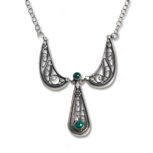 Dreiteiliges Collier