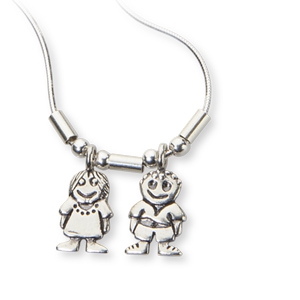 Collier mit Kinder-Anhänger - mit einem Mädchen