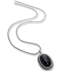 Collier mit ovalem Onyx