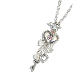 Auffallendes Collier