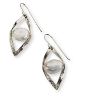 Ohrhänger mit Perlenschmuck