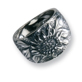 Kräftiger Ring